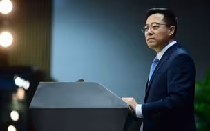 此次沙尘天气源自中国境外，中国只是“途经站”