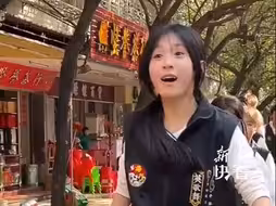 潮汕英歌舞又登场！女孩的笑容太治愈了