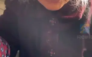 泪目！侄子看望95岁姑姑，老人：我吃得好也有钱，不用挂念
