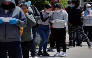 美国也要搞“群体免疫”？白宫坦然承认：美国已无法控制新冠疫情