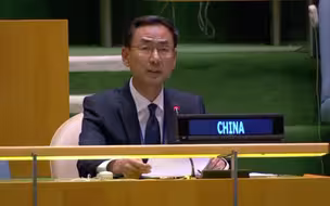 美国忽悠中国参加“军控谈判” 耿爽：不公平不合理不可行