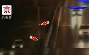 真把自己当机动车？ 两车迎面相撞惹祸端