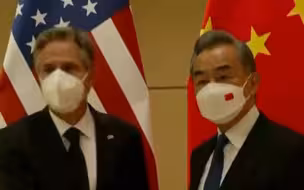 王毅会见美国国务卿布林肯，重点针对近期美方在台湾问题上的错误行径，全面阐述中方的严正立场