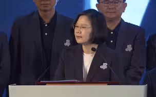 大话连连！蔡英文宣称启动“台美自贸协议”谈判，却遭美官员否认