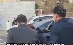 韩国总理众目睽睽下闯红灯横穿马路 网友批评：让人惭愧