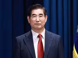韩国前防长企图狱中自杀：用衣物连接成绳子 被发现后放弃