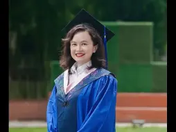 网友分享自己53岁妈妈的毕业典礼，网友：人生是旷野！向上的生命力与年龄无关！