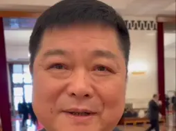 石磊委员：建议放宽高校招聘年龄限制