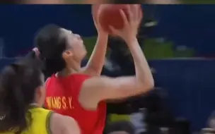 中国女篮 世界排名升至第二 女篮姑娘们，好样的！