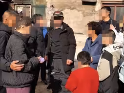 女硕士走失10多年被找回，已生育一对儿女，“收留”男子被采取刑事强制措施