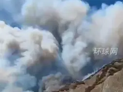 四川甘孜雅江突发山火火势凶猛，直升机、无人机无法起飞，无法抵近观察
