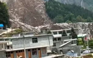 贵州山体垮塌已知3人被埋，当地调派上百人救援