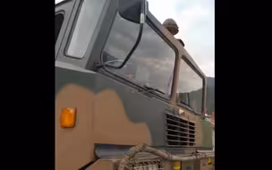 收藏“豪车”！东风快递“豪华快递车”来了！