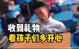 六一班收到试卷当礼物集体崩溃 网友：童年完整了！