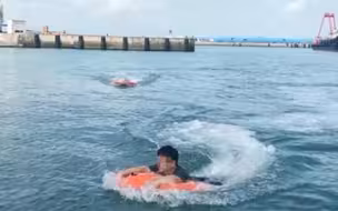 珠海水上救生机器人赴郑州救人，全程可遥控保证救援人员安全