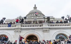美国撕裂已成定势，美式“民主”不过是“少数人”的政治游戏
