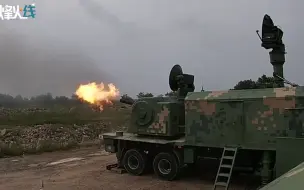 海军防空兵防空武器系统演练 一声令下 火炮弹幕迅速摧毁目标！