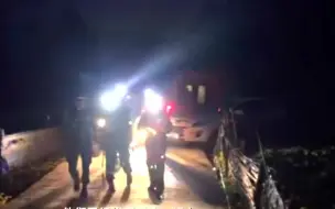 私闯溶洞15名探险爱好者遇险  约一半为女性 最大71岁