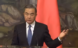 美国管得太宽！王毅：中国从不干涉美国内政 奉劝美国先把自己管好