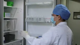 这群医生离病毒很近 但你可能从未见过他们的脸