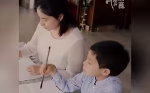 郭晶晶：霍启刚只要有空就陪孩子