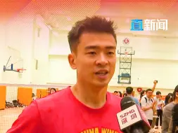 “雅思”组合与香港市民切磋 郑思维：第一次来 市民很热情！