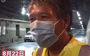 都市报道【郑州白发“青年”值守隧道三天四夜，网友心疼他却反驳！】