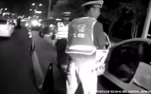 驾校教练开教练车酒驾 民警:酒驾都是你教出来的！