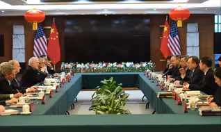 刘建超会见美国总统国家安全事务首席副助理芬纳