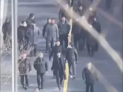 尹锡悦逮捕令暂停执行，韩国调查人员离开总统官邸