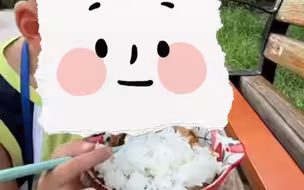 沾喜气！家长因孩子考上清华大学，请全小区的住户吃喜饭
