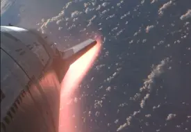 SpaceX星舰重返大气层：剧烈摩擦中失去信号，任务提前结束