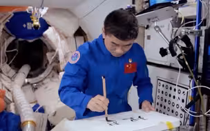 今天还是太空诗人刘伯明的生日