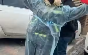 乌克兰美女在天津做防疫志愿者