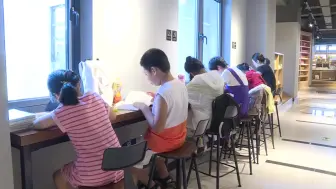“开学经济”升温！瑞安的家长都为孩子准备了哪些装备?