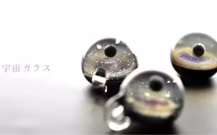 绝美 日本天才艺术家将宇宙浓缩进玻璃珠