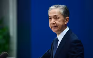 汪文斌：日方炒作“中国威胁” 包藏着重走军事扩张老路的野心