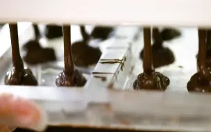 一条热量爆炸的视频！巧克力的制作过程~