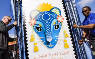 美国发行鼠年邮票 彭斯：向亚裔美国人致敬