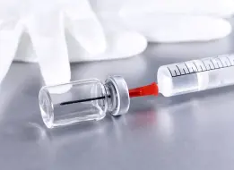 新冠疫苗及接种费用政策明确，#免费接种疫苗不影响就医待遇