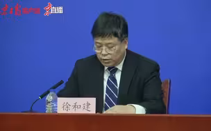 首都疫情防控更为严峻复杂，要以最快速度与病毒赛跑