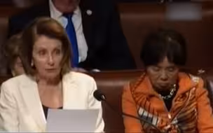 美国少数党领袖连续演讲八小时 台下众议员悄悄打瞌睡