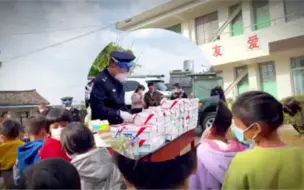 一面锦旗一封信 是温暖在延续