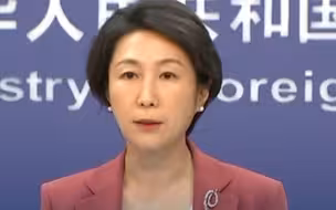 “美香”一家返回中国是否反映中美关系日益紧张？中方回应！