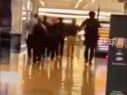悉尼购物中心袭击案1名中国公民不幸遇难，现场曝光：警方荷枪实弹冲入商场
