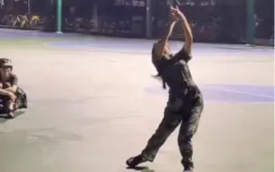 新一轮军训又开始啦，快来看看头一批“显眼包”们