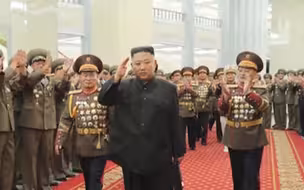 金正恩开会 军方指挥官全部出席！